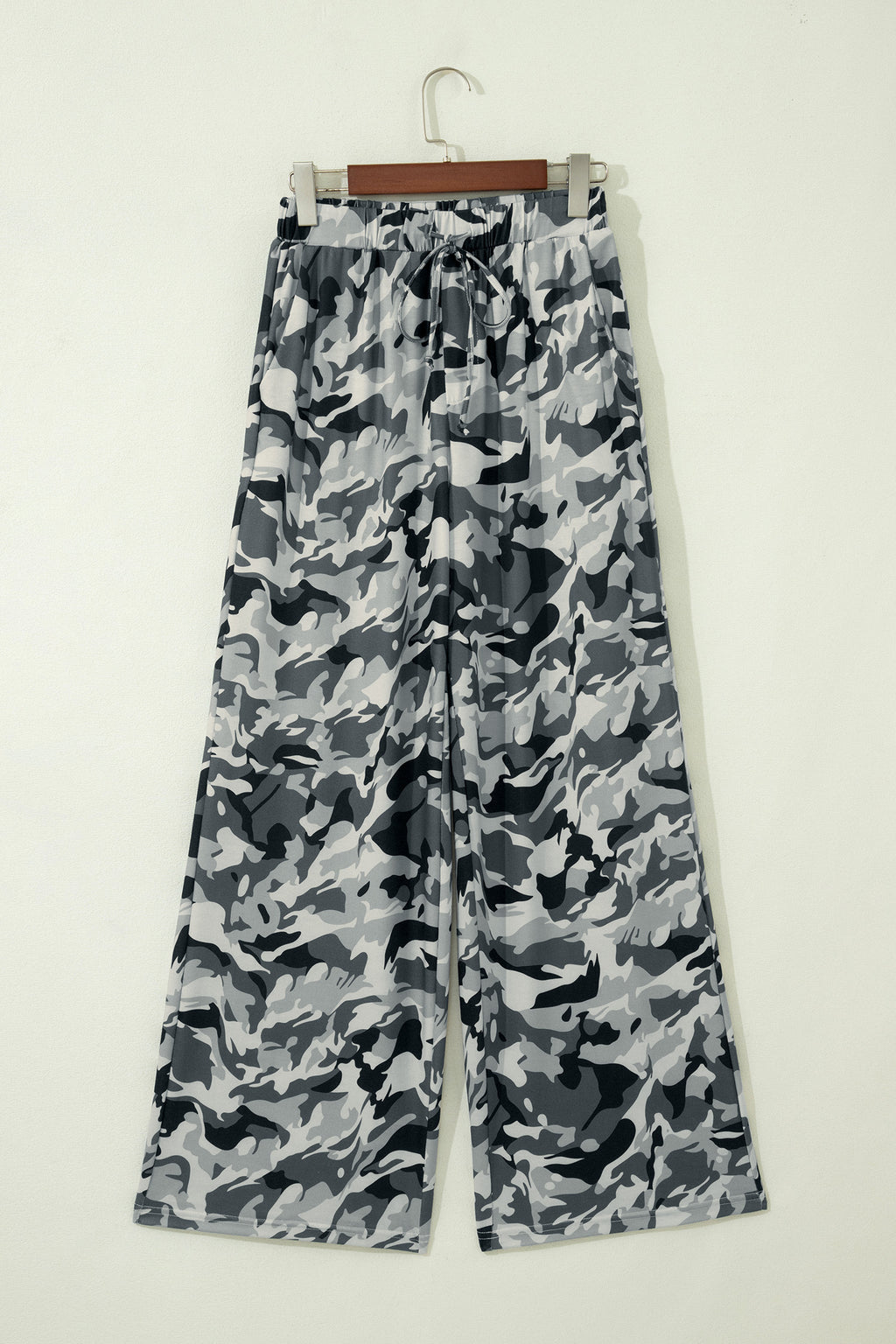 Green Camouflage Print Drawstring Casual Pants
