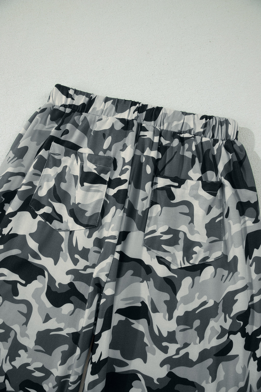 Green Camouflage Print Drawstring Casual Pants